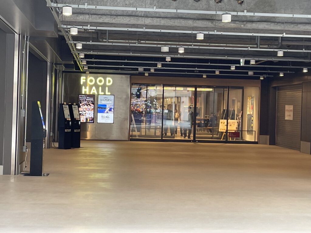 FOOD HALL 入口(南側)の画像