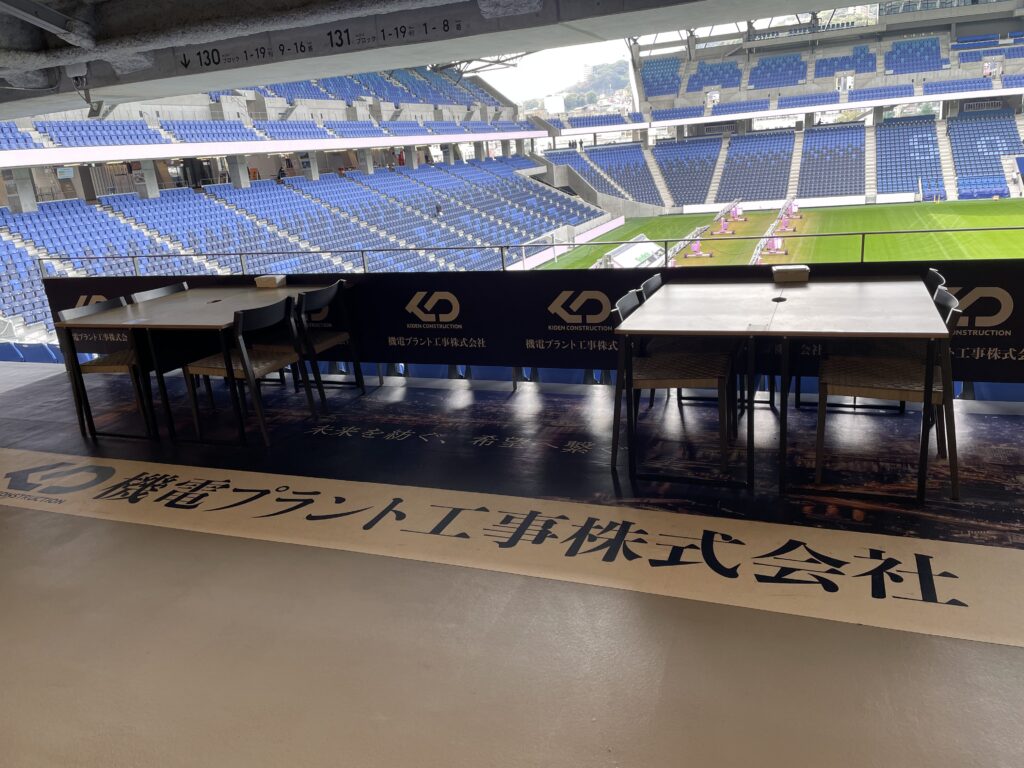 テーブル席(3階コンコース東側)の画像