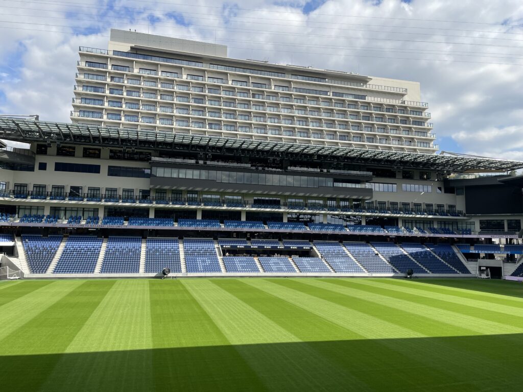 「PEACE」スタンドの画像