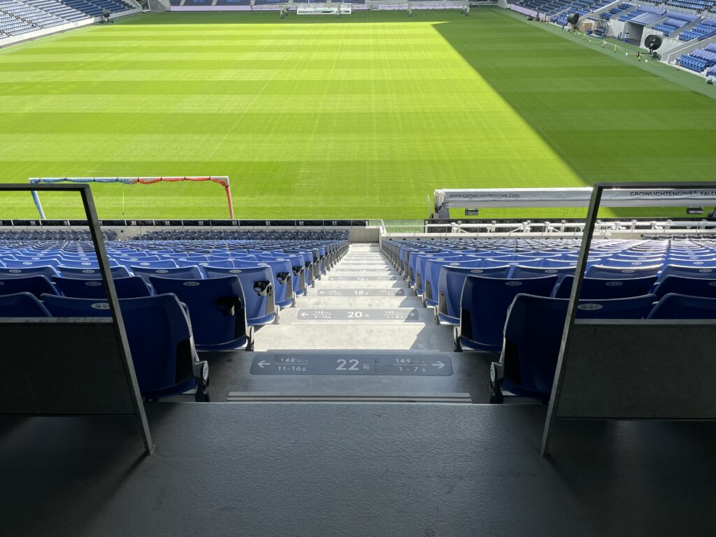 ピースタ通路の画像